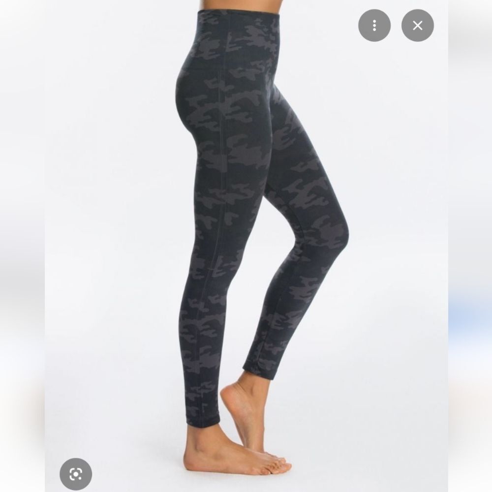 SPANX Dark Camo Leggings